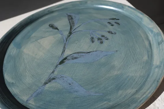Hand painted bud plate